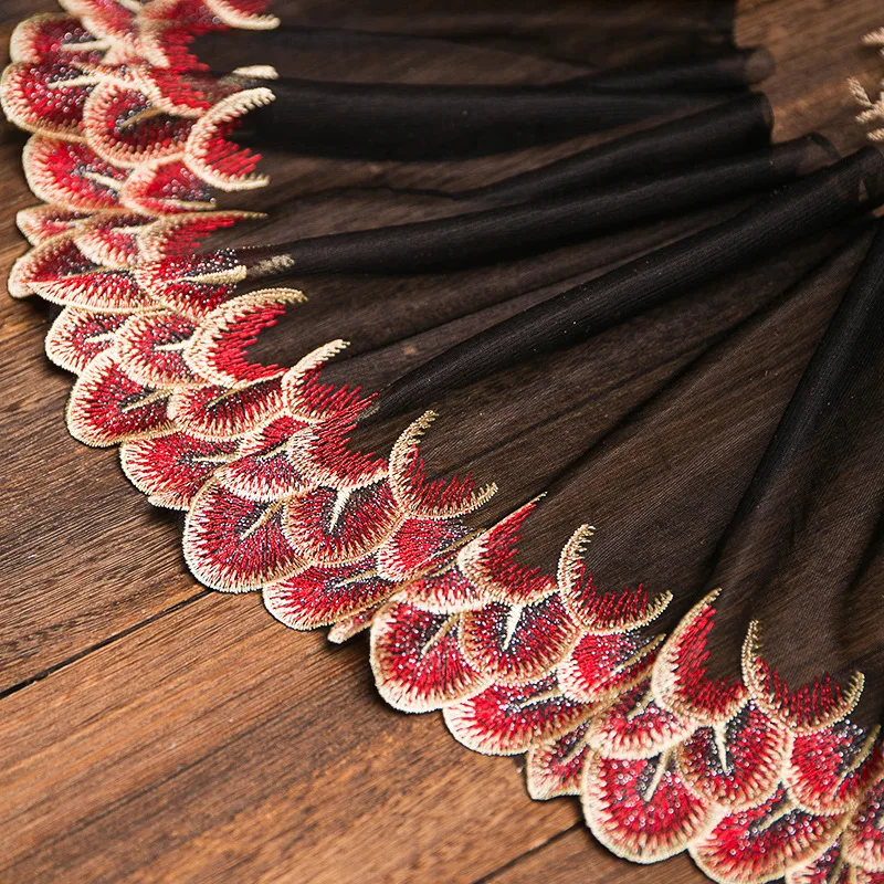 Кружевная лента из органзы с вышивкой и перьями павлина шириной 20 см | Дом сад
