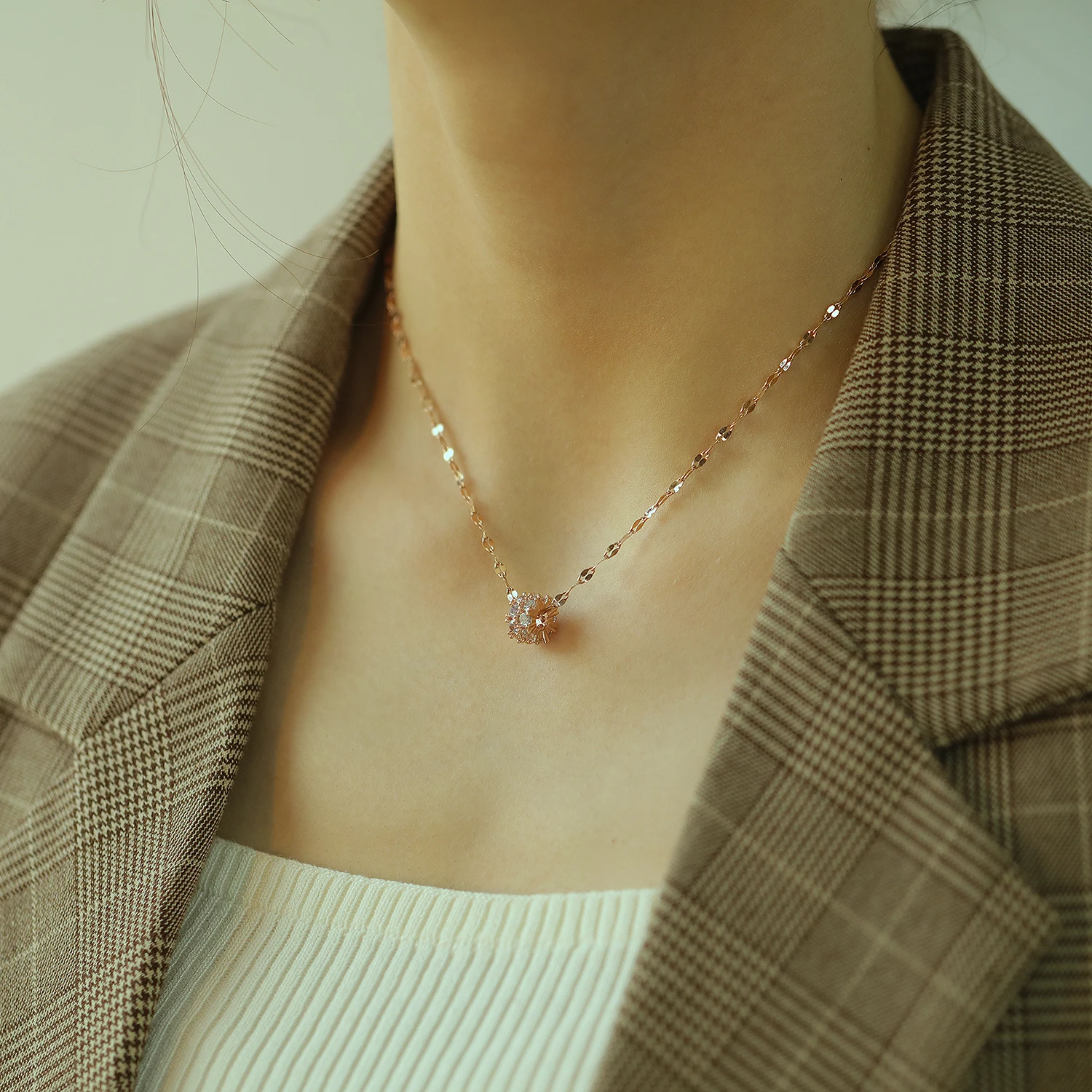 

New Arrival Popular Titanium Steel Necklace Female Clavicle Chain Sweet Fresh Slender Waist Pendant Accesories