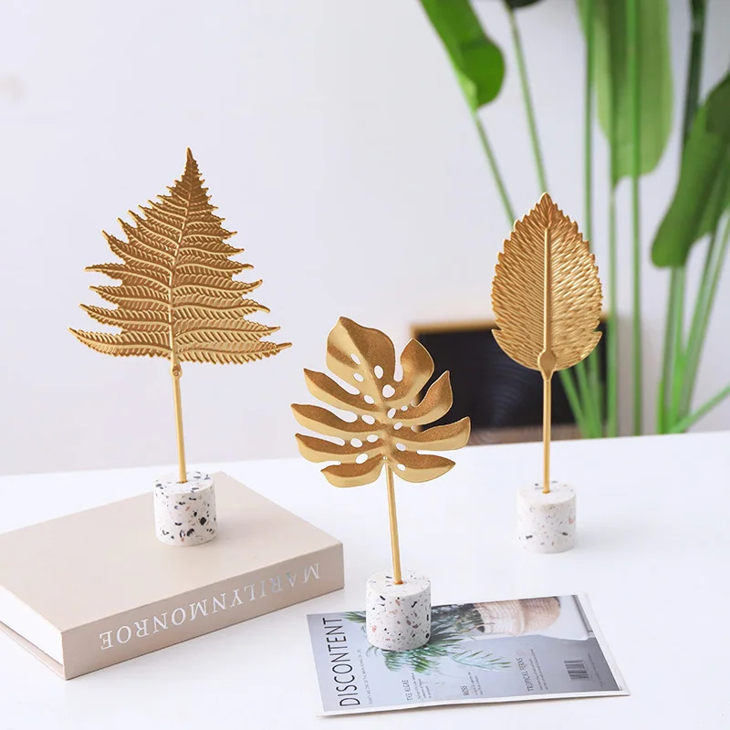 

Простой современный гостиной листья небольшие украшения из металла в скандинавском стиле креативный офисный стол винный шкаф домашние укр...