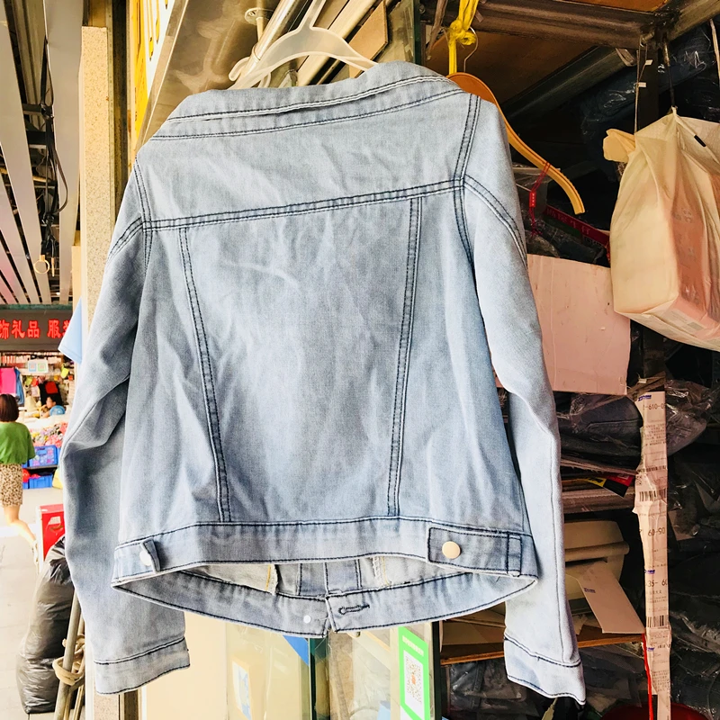 Укороченная короткая джинсовая куртка женская модный пикантный укороченный топ