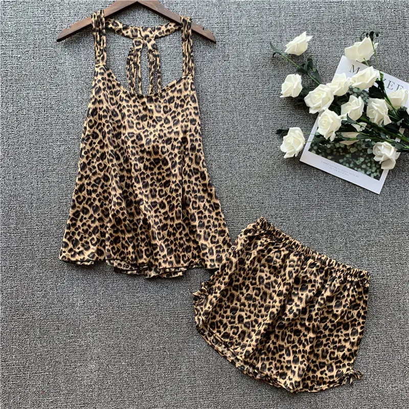 

Женская шелковая кружевная ночная рубашка с принтом пижамы женские пикантные выявить назад платье на бретелях без рукавов, детский комплек...