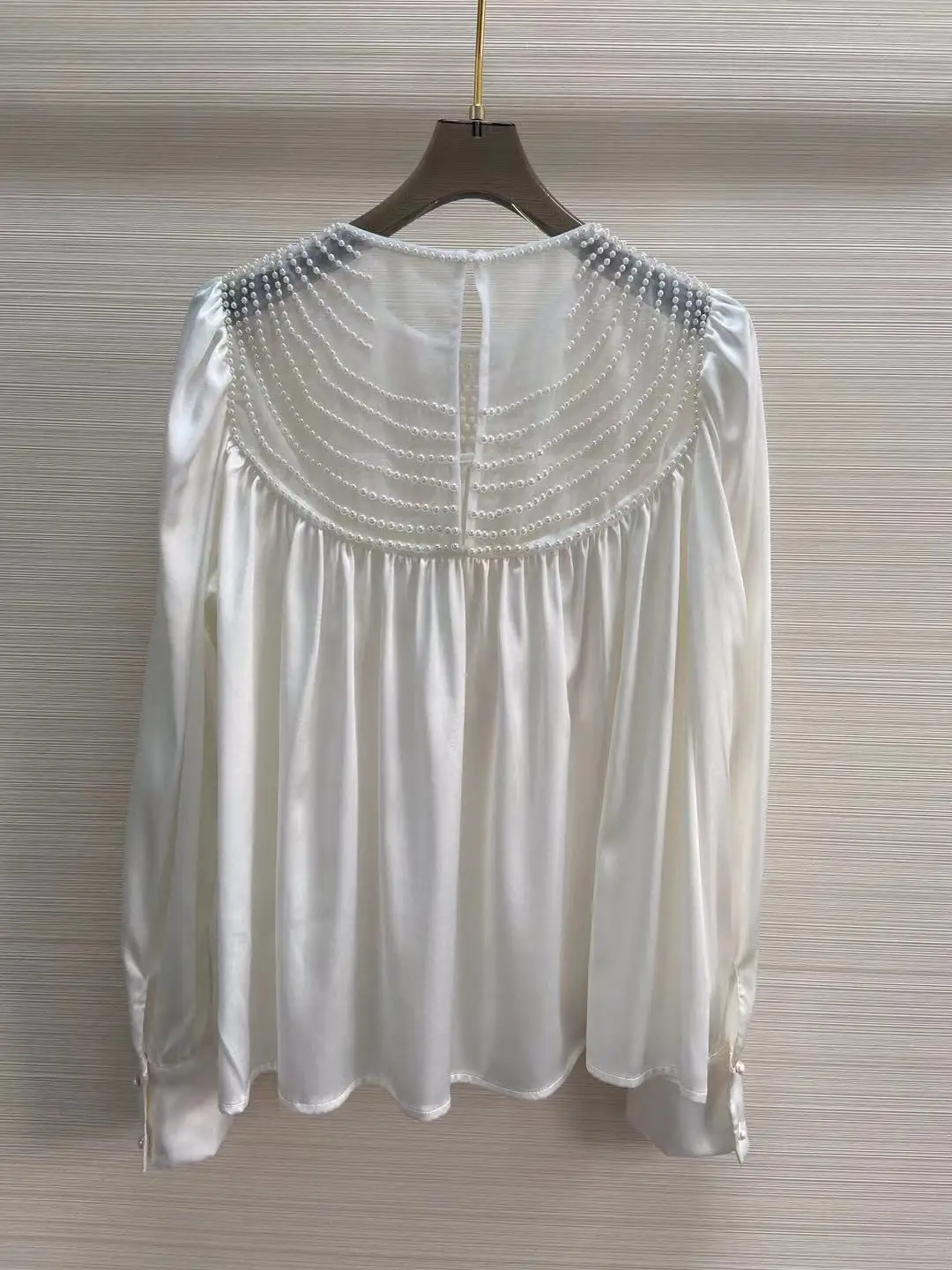 

New 2021 Women Summer Fashion Runway Silk Shirt Long Sleeve Beading Pleated Solid Color Loose Ladies Tops Blouses