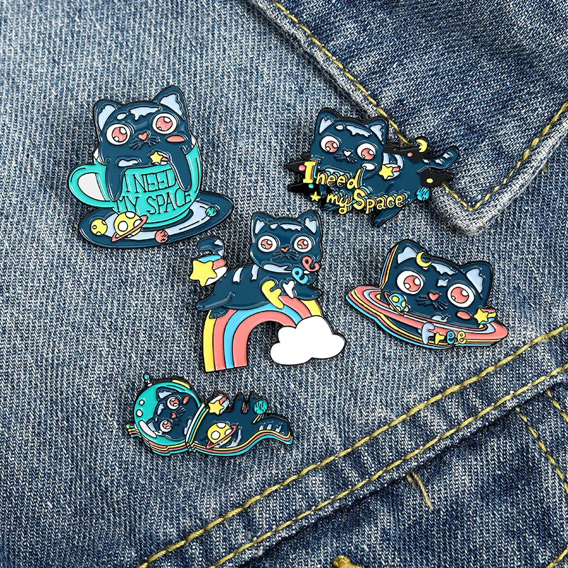 

Space Cat Enamel Pin Cat Planet Astronaut Mug Kitten Universe Brooches Bag Lapel Pin Badges Rainbow Animal Jewelry Gift Friends