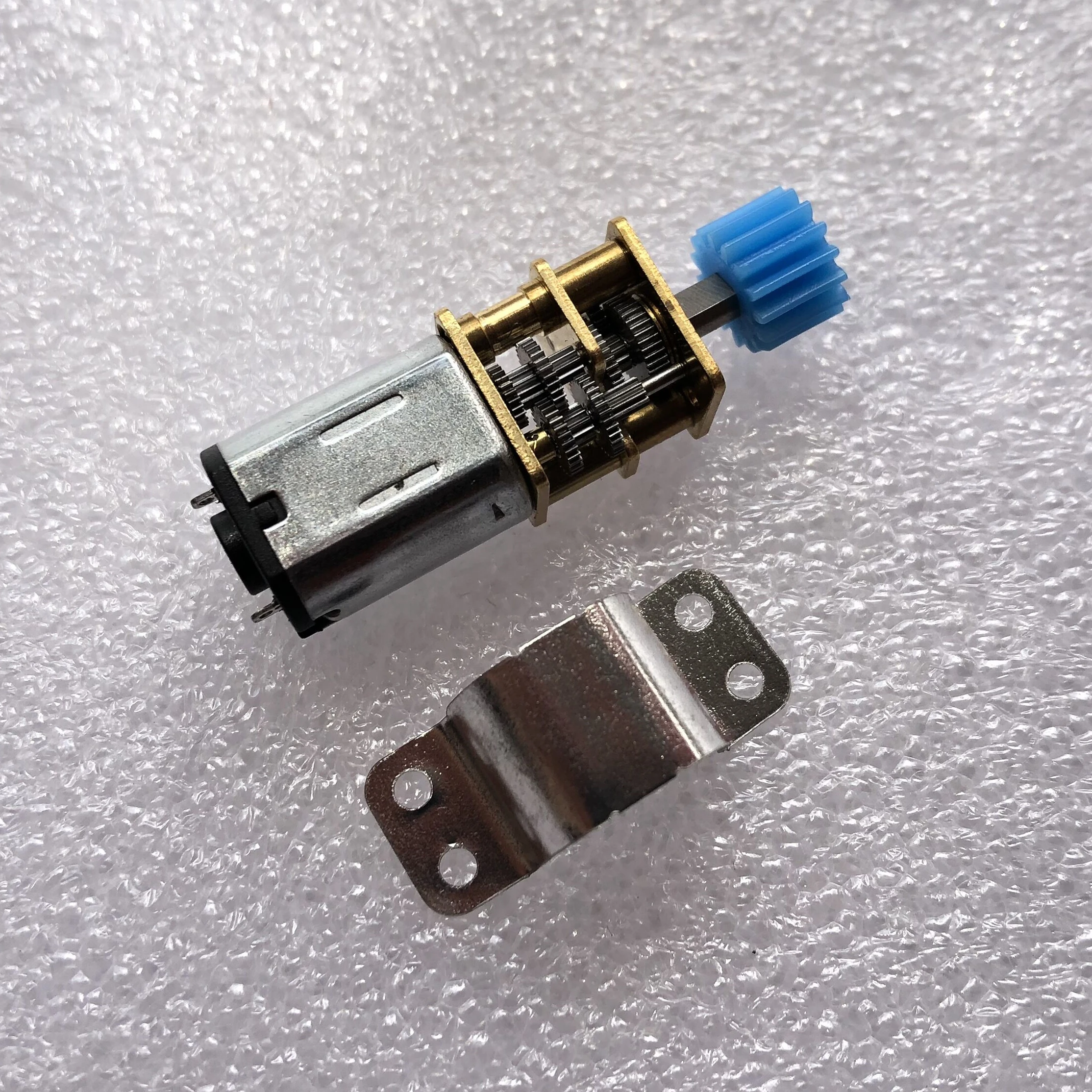 N20 DC Шестерни мотор DIY робот крутящий момент 3V-12V 15T + Железный кронштейн |
