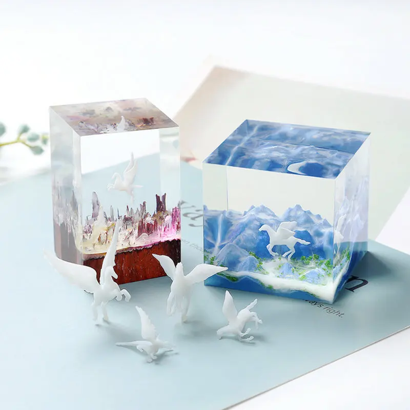 

3D Flying Horse Epoxy Resin Mold Jewelry Fillings Pendant Accessory Gift DIY Charms Handmade Crystal Mini Animal Stuff Craft