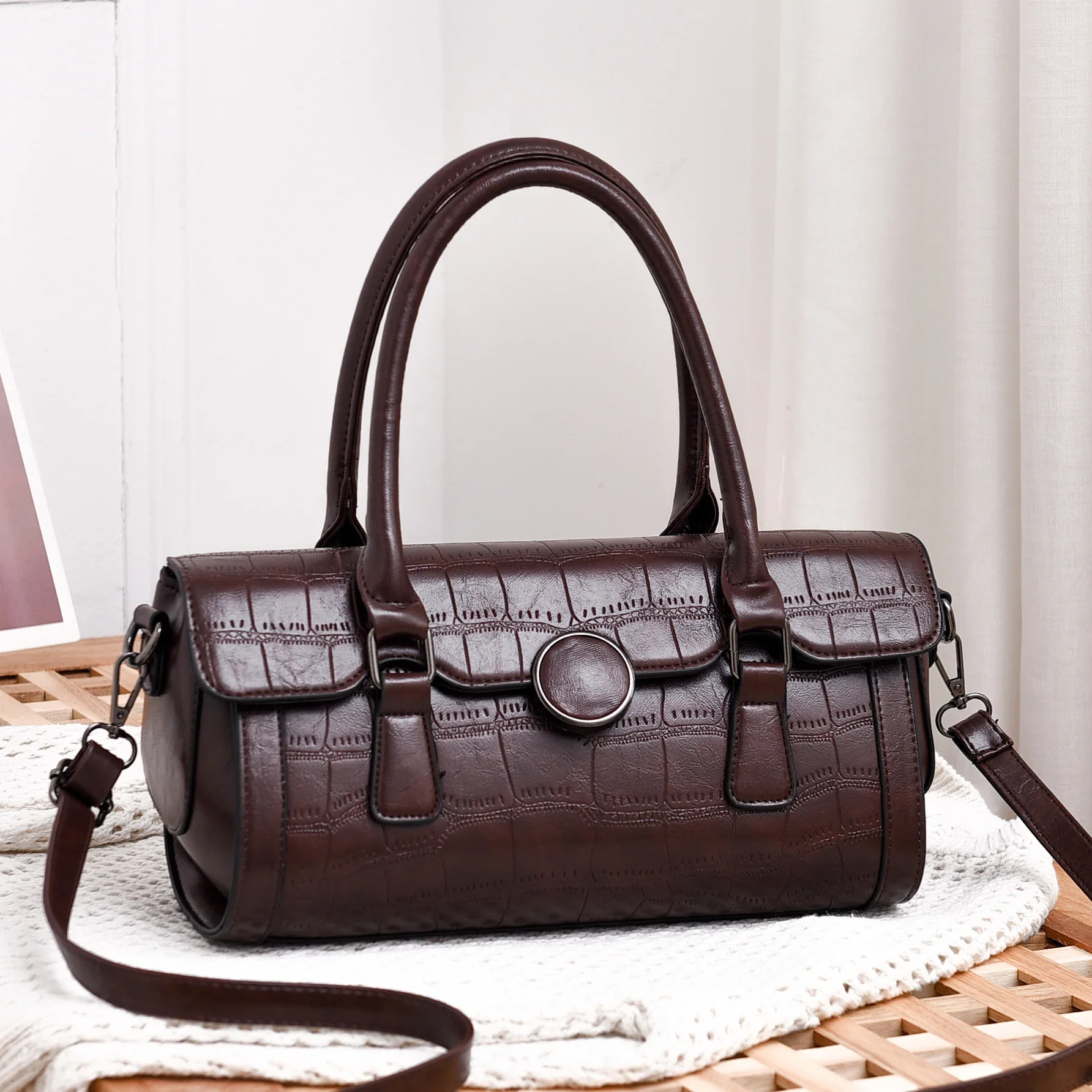 

Fall/winter 2019 New PU Women's Bag New Shoulder Bag Atmosphere Handbag Women's Messenger Bag Small Square Bag