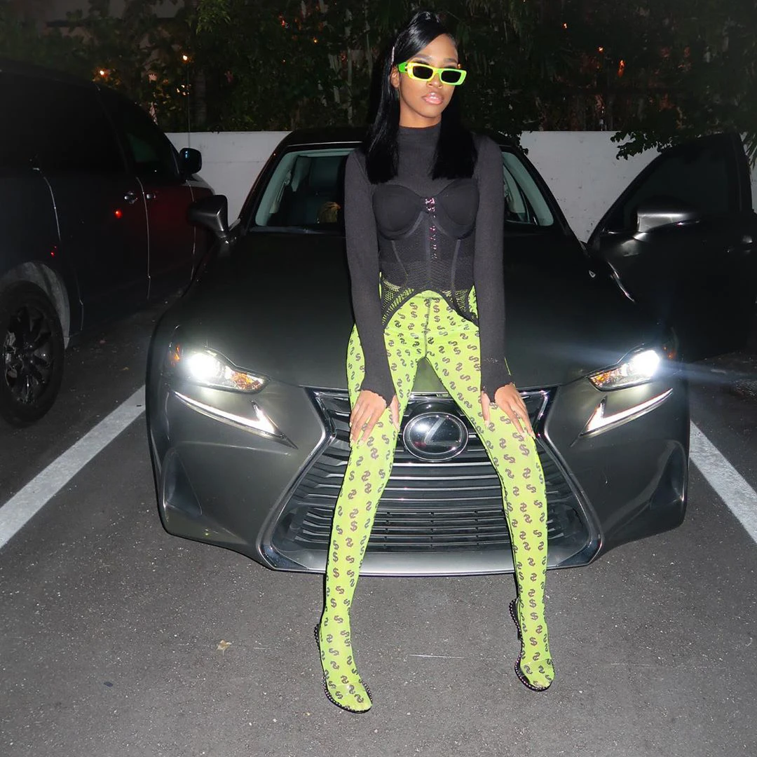 

2021 hot sale autumn new fashion US dollar printing tight leggings, buttocks foot pants women Casual wear sexy and charming nice