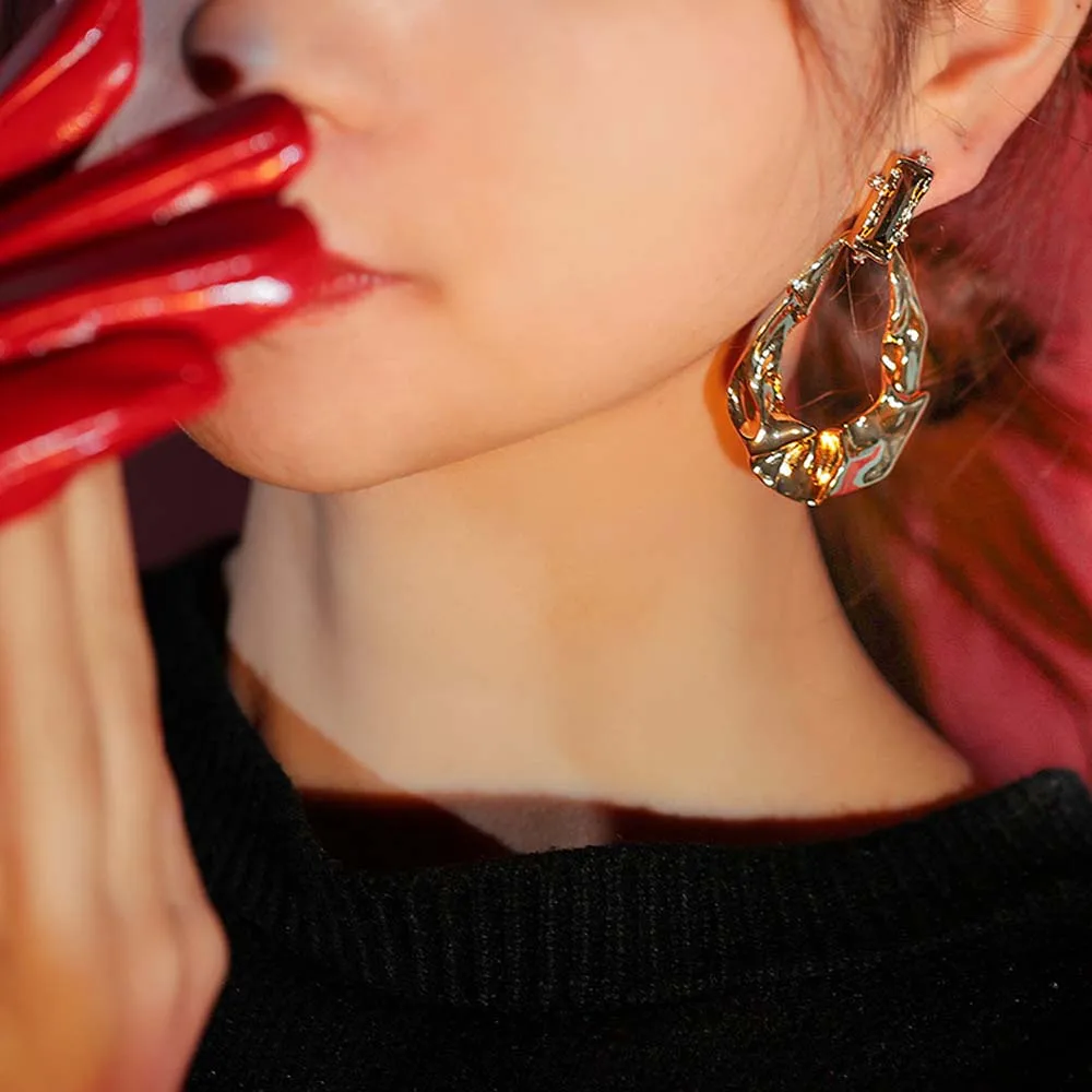 

The New 2021 In Europe And The United States Exaggerated Fold Water Type Hollow Out Ms Earrings Jewelry Accessories