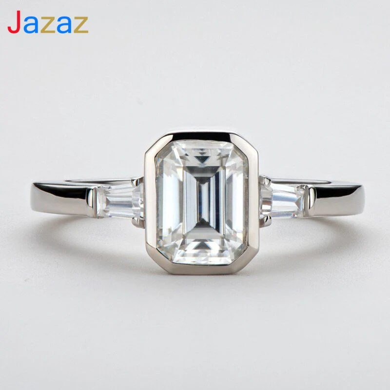 

Женское кольцо из серебра 100% пробы с изумрудной огранкой, 2 карата