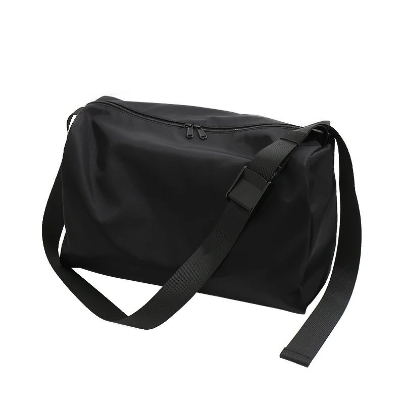 

Japanese Style Sport Gym Bag Nylon Cloth Single Shoulder Bag Waterproof Mens Travel Crossbody Bag Large Capacity Casual Handbag
