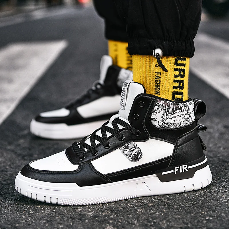Men Skateboard Shoes High Top No-slip Male Casual White Shoes Hard-wearing Sports and Leisure Autumn 2021 New Mens Sneakers