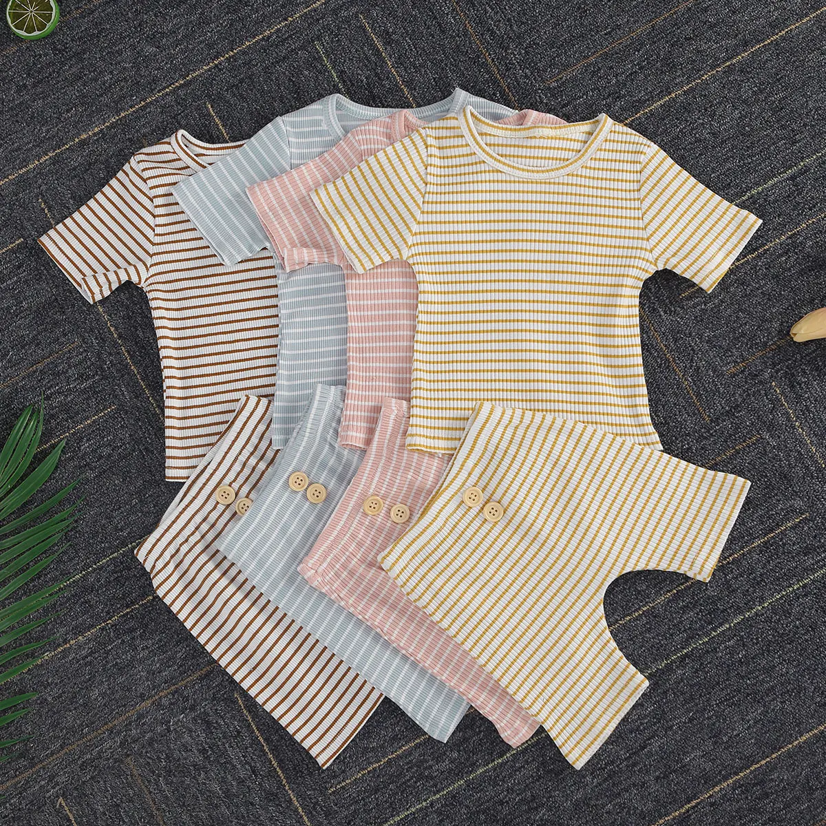 

Summer Kid Baby Girls Boys Set Striped Ribbed Short Sleeve Top Knee Length Button Pants 2Pcs Outfits