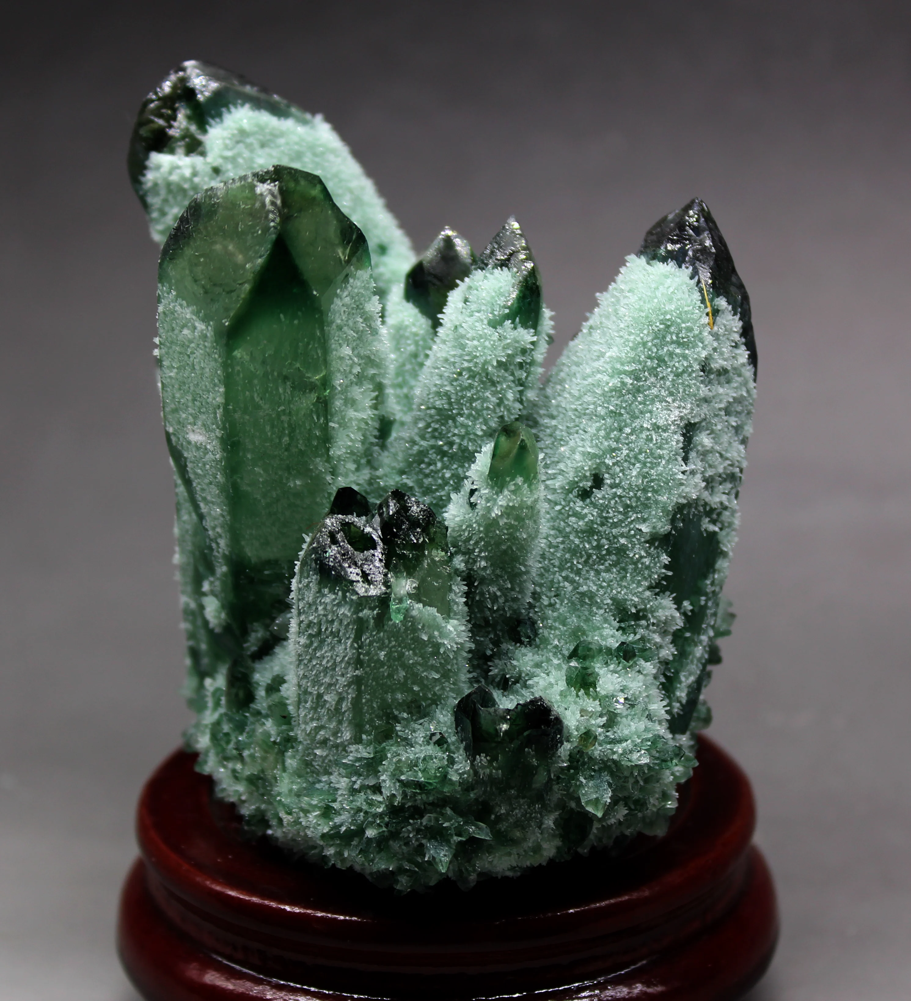544 г натуральный зеленый Ghost Phantom Quartz Кристалл кластер кристаллы и камни лечебные
