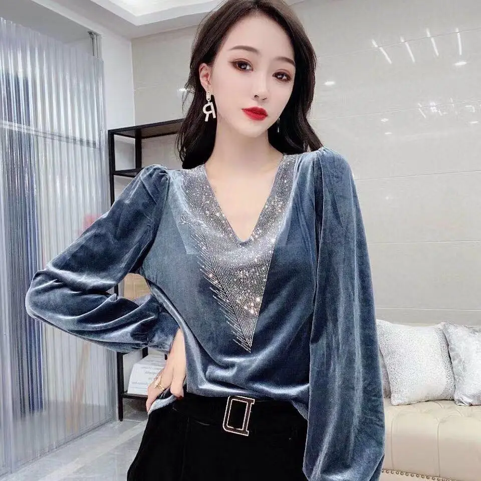 

Sequined Velvet Blue Women T-Shirts Autumn New Design 2021 V-Neck Loose Long-Sleeved Elegant Female Pulls Outwear Tops