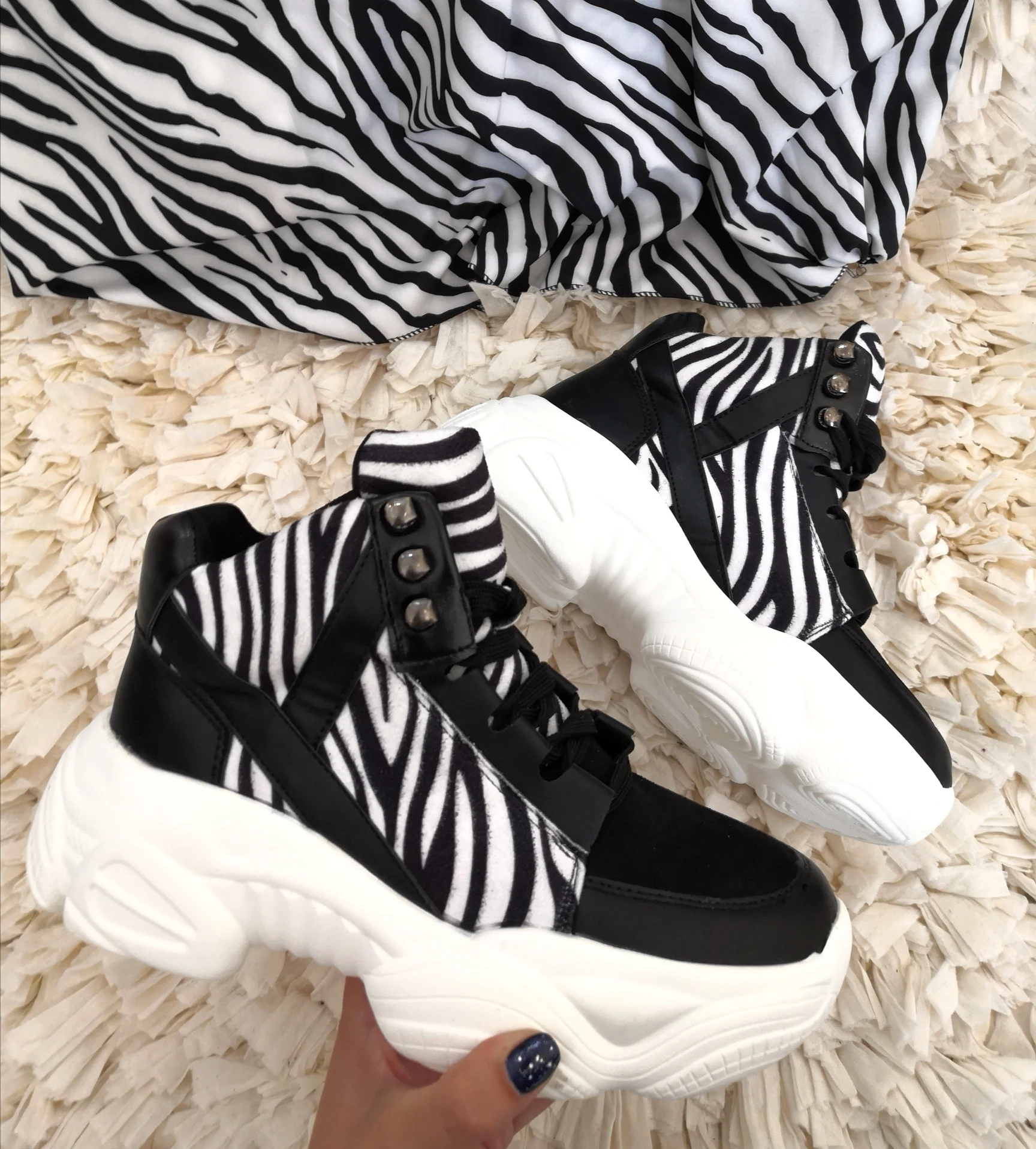 

H & D, zebra print women's sports, platform Sports, black and white women's casual shoes, sneakers
