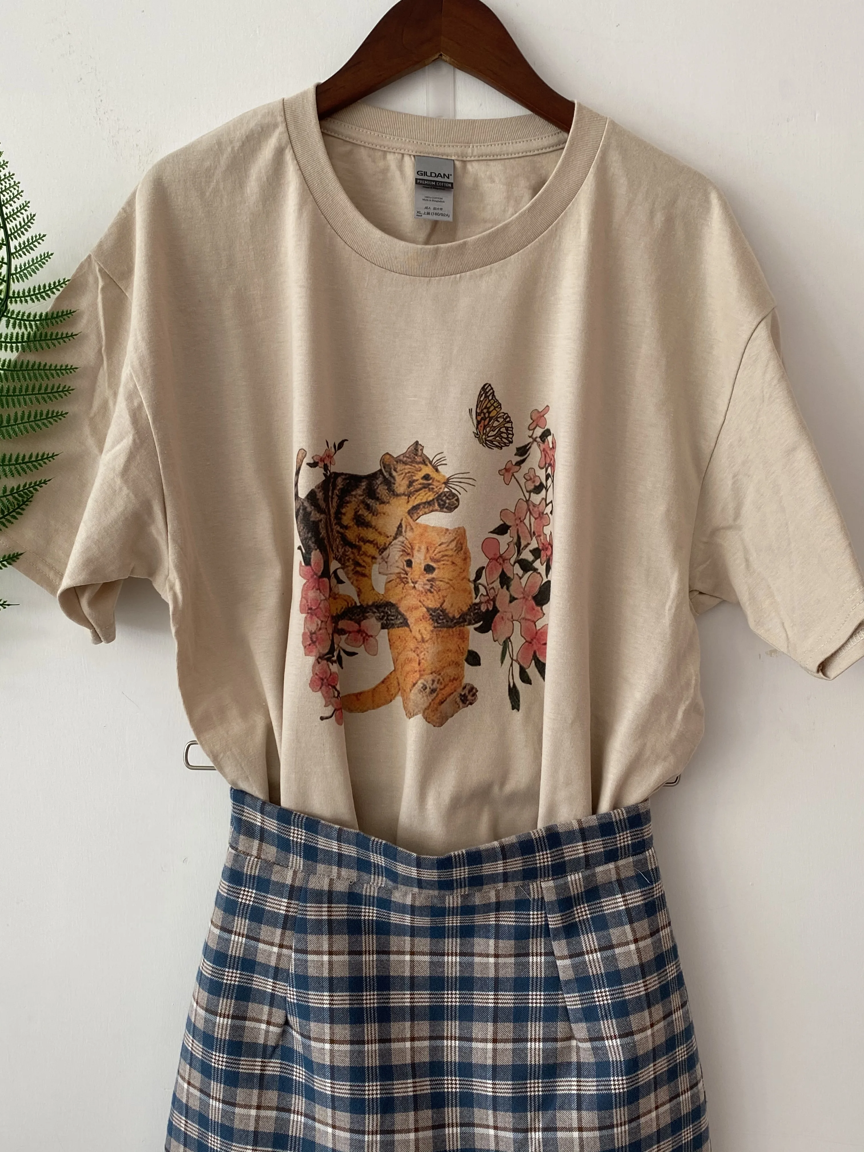 

Футболка женская хлопковая с коротким рукавом, простая повседневная винтажная рубашка с принтом персика, кота и цветов VIP HJN, лето