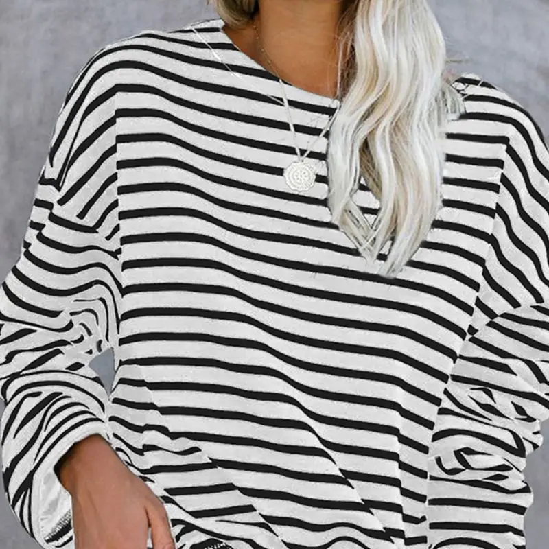 

Women 2 Piece Stripes Print Pajamas Set O-Neck Pullover Tops Drawstring Pockets Shorts Sleepwear Home Loungewear S-2XL