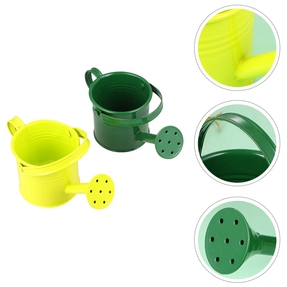 

2pcs Durable Iron Sprinkling Kettles Portable Watering Cans for Garden
