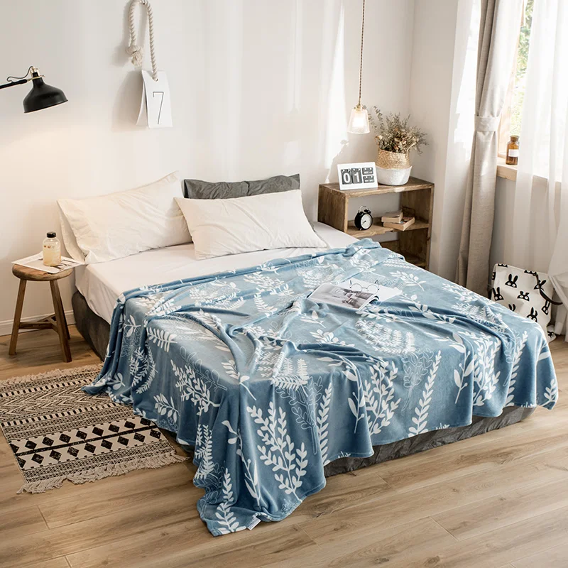 

200x230cm Polar Microfiber Bedspread Blanket Cover Flannel Blanket for The Sofa/Bed/Car Portable Plaids
