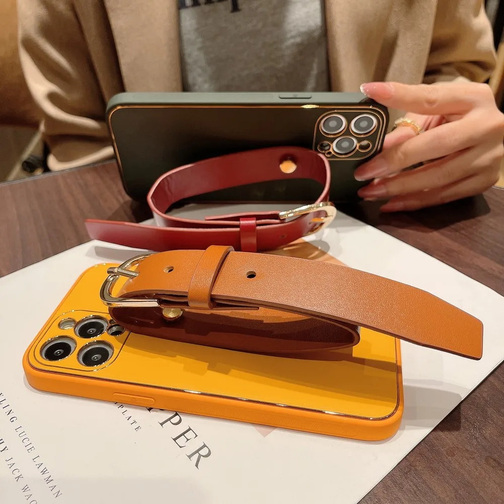 

Luxury temperament electroplating characteristic small strap Case For iPhone 12 mini 11 pro max X XR XS Max 7 8 plus Back cover