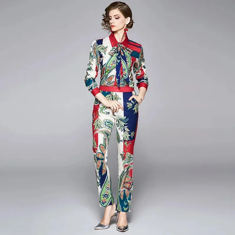 

Fashion trouser suit suit women long-sleeved butterfly collar printed top casual pants two-piece suit 2020 spring and autumn