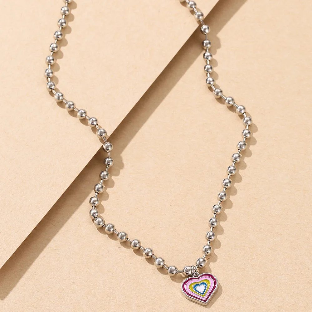 

New Trendy Colorful Peach Heart Pendant Necklace for Women Aesthetic Silver Color Metal Beads Long Chain Necklace Collar Jewelry