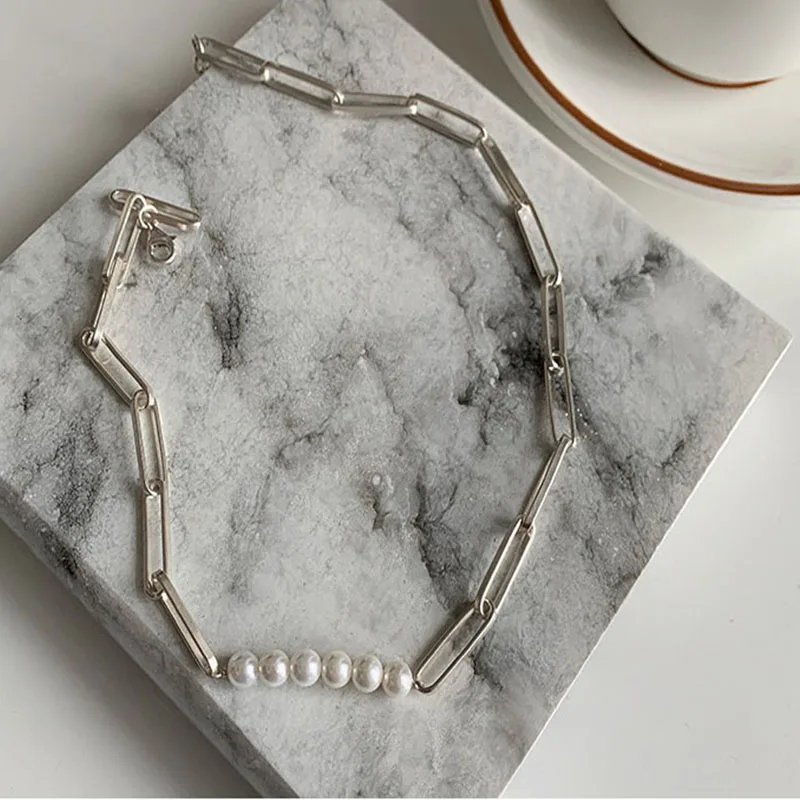 

Japan and Korea Simple Fashion Pearl Splicing Geometry Design New Niche Cold Wind Hip-Hop INS Couple Necklace Trend Collocation
