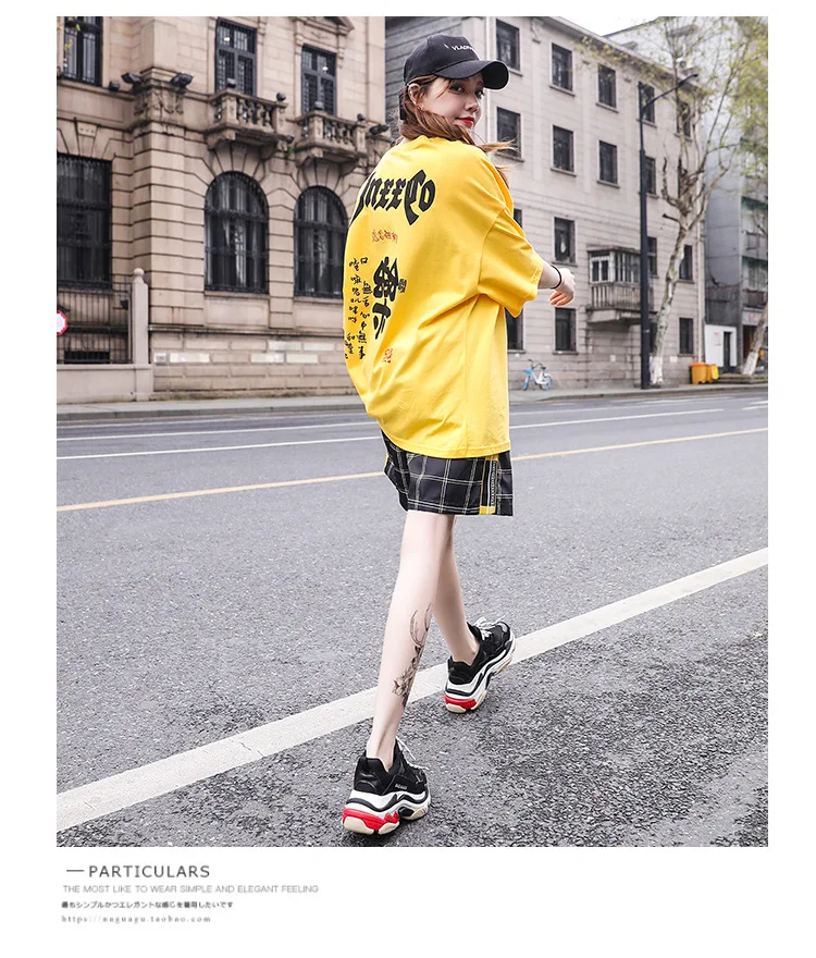 

Summer hip hop pantsuit 2020 new harajuku bf style large edition printed T-shirt + plaid casual shorts