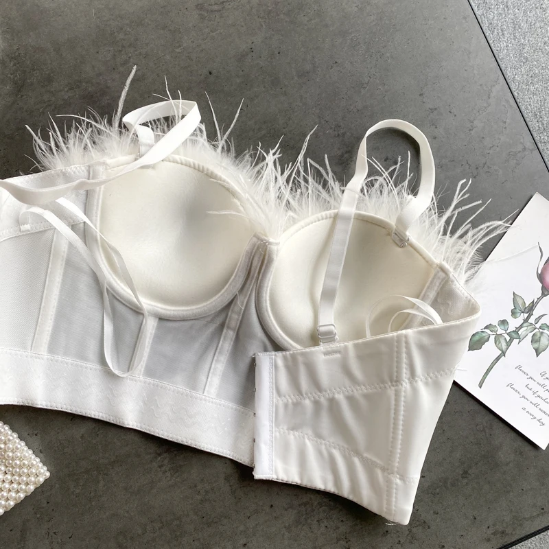 

2021 New Sexy Black/white Summer High Quality Beading Fashion Feather Black And White Bandage Top Night Club Short Top Vest