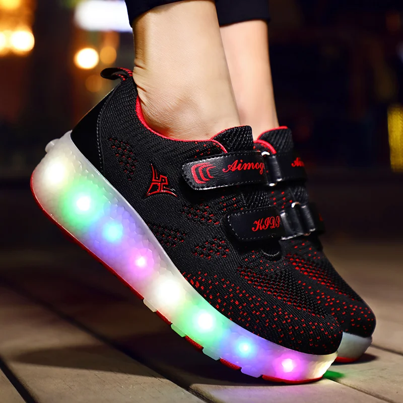 Детские кроссовки Magic Tap с USB-зарядкой и колесами |