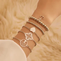 fashion jewelry and accessories stainless steel charm hand chain bracelet female lucky grass beaded loves hand decorative women