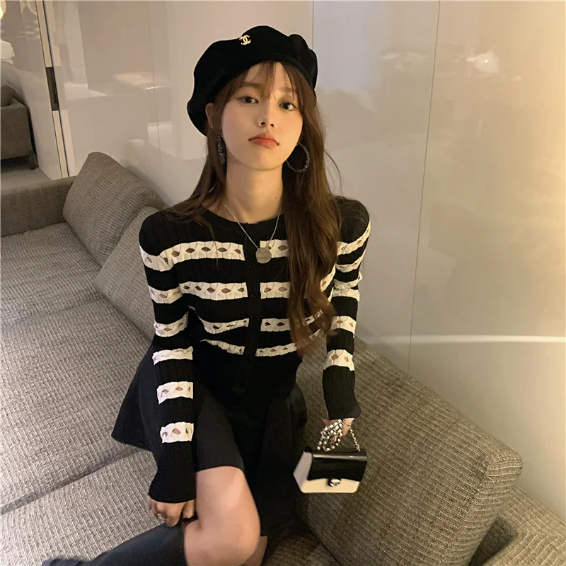 Полосатый свитер Солнцезащитная рубашка |