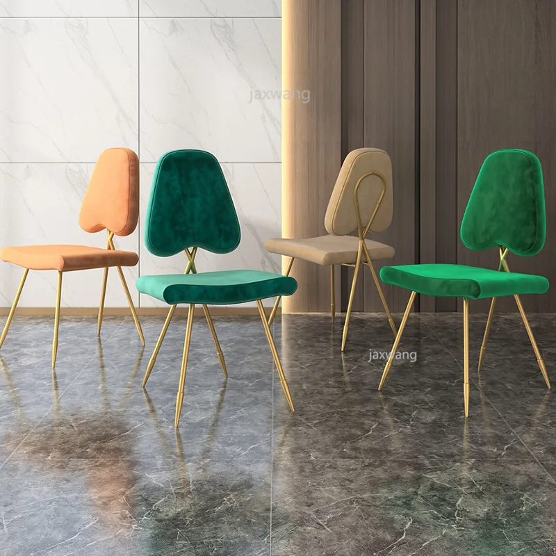 Трендовый обеденный стул с золотым железным металлическим бархатным корпусом