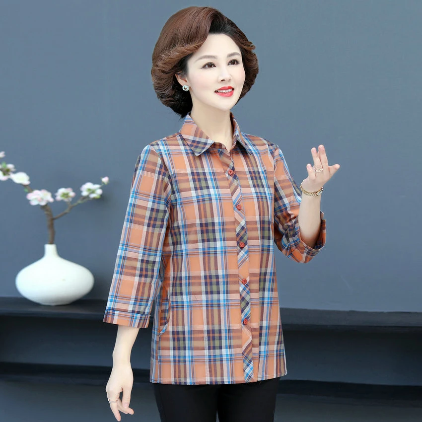 Женская рубашка в клетку среднего возраста зеленая оранжевая красная весенняя с