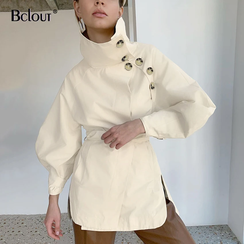 Женская блузка с длинным рукавом bclut бежевая воротником под горло и пуговицами из