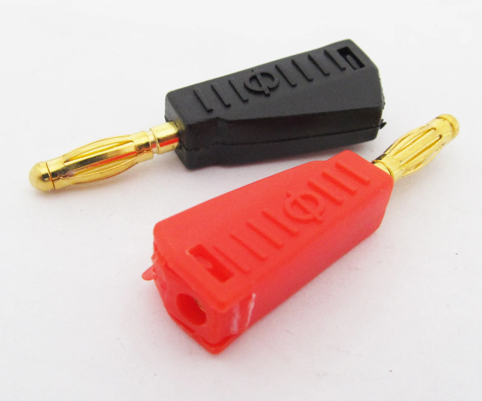 1 пара 4 мм Штабелируемый Штекерный разъем типа банан красный + черный |