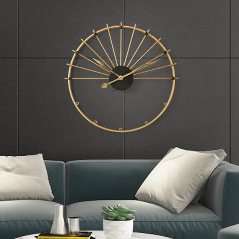 

European Style Simple Metal Wall Clock Living Room Decoration Clock Light Luxury Home Living Room Clock 40cm