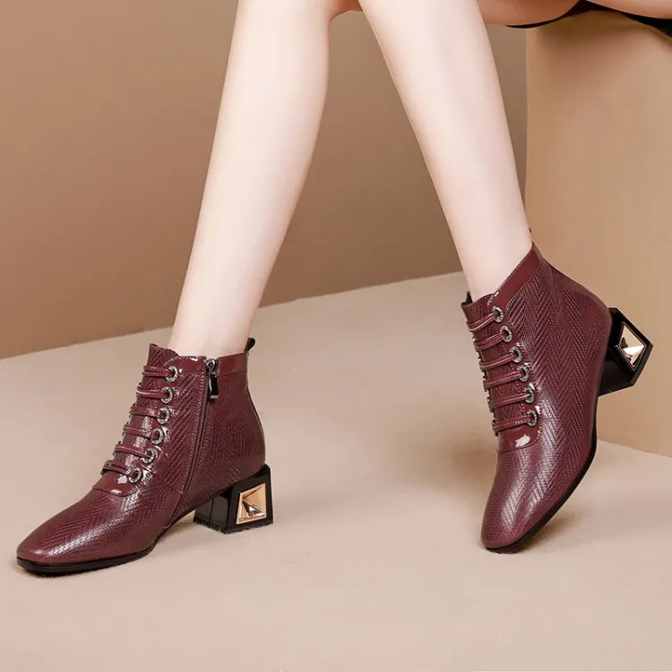 

MLJUESE 2020 women soft ankle boots cow leather lace up winter short plush square toe high heel boots women boots size 42