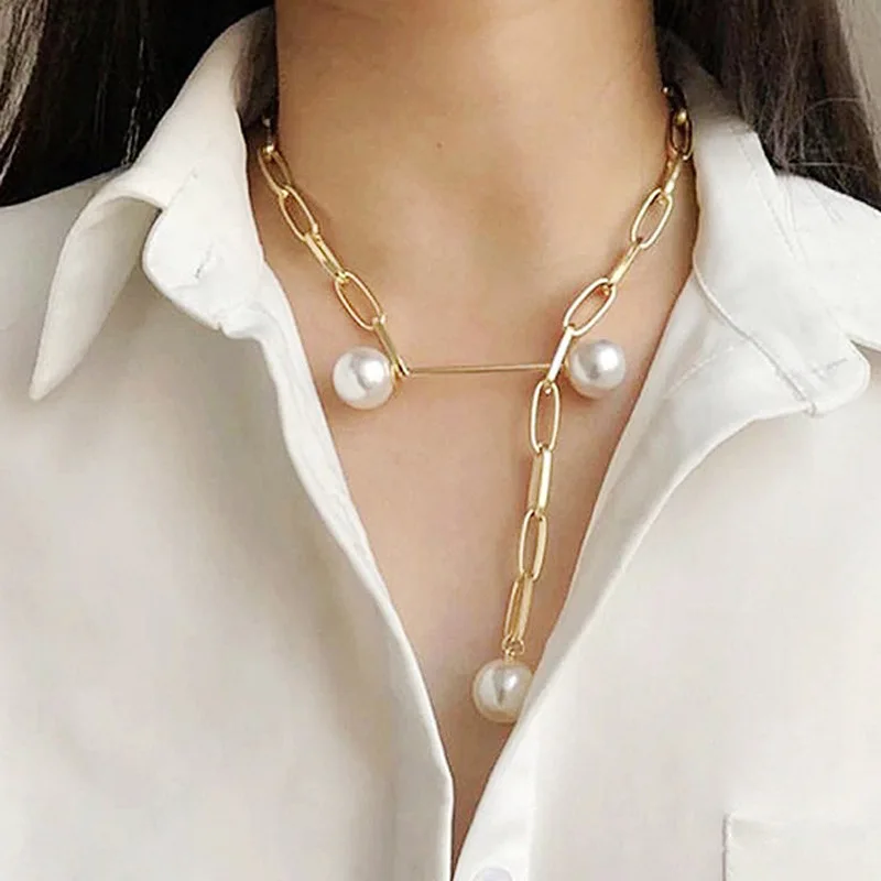 

Fashion simple atmosphere thick chain imitation pearl necklace women's industrial style statement necklace party gift 2021