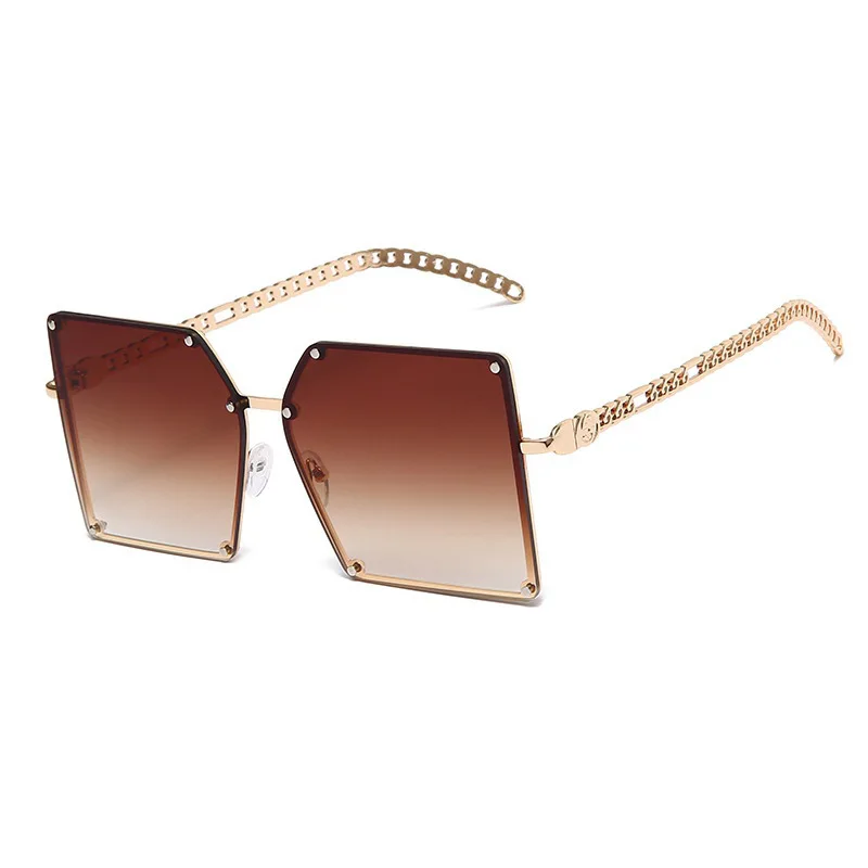 

Sunglasses Women's fashion metal chain leg European and American fashion large box Sunglasses Street Photo frameless glasses