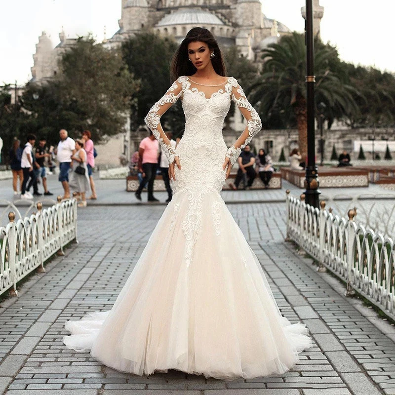 

Wedding dress Mermaid wedding dress long sleeve o-neck retro wedding gown backless applique decoration lace tailing wedding gown