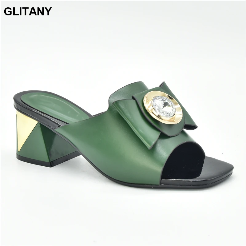 

Italian mid-heeled shoes with decorative hardware for comfortable banquets, party shoes, African party shoes