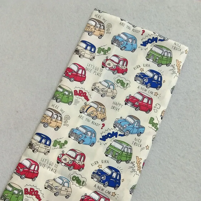 Хлопчатобумажная ткань с принтом автомобилей 50x160 см |