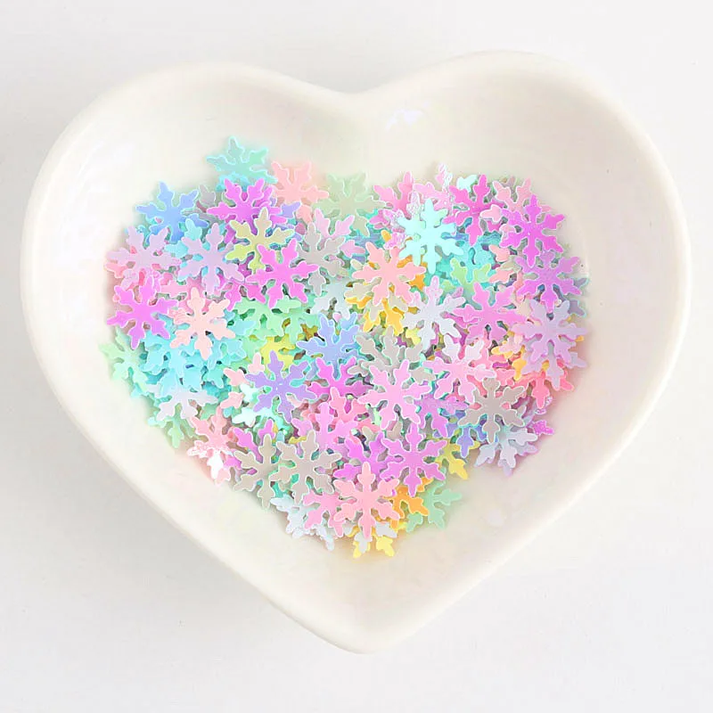 Блестки в виде снежинок белого и розового цветов 10 мм 500 г | Дом сад