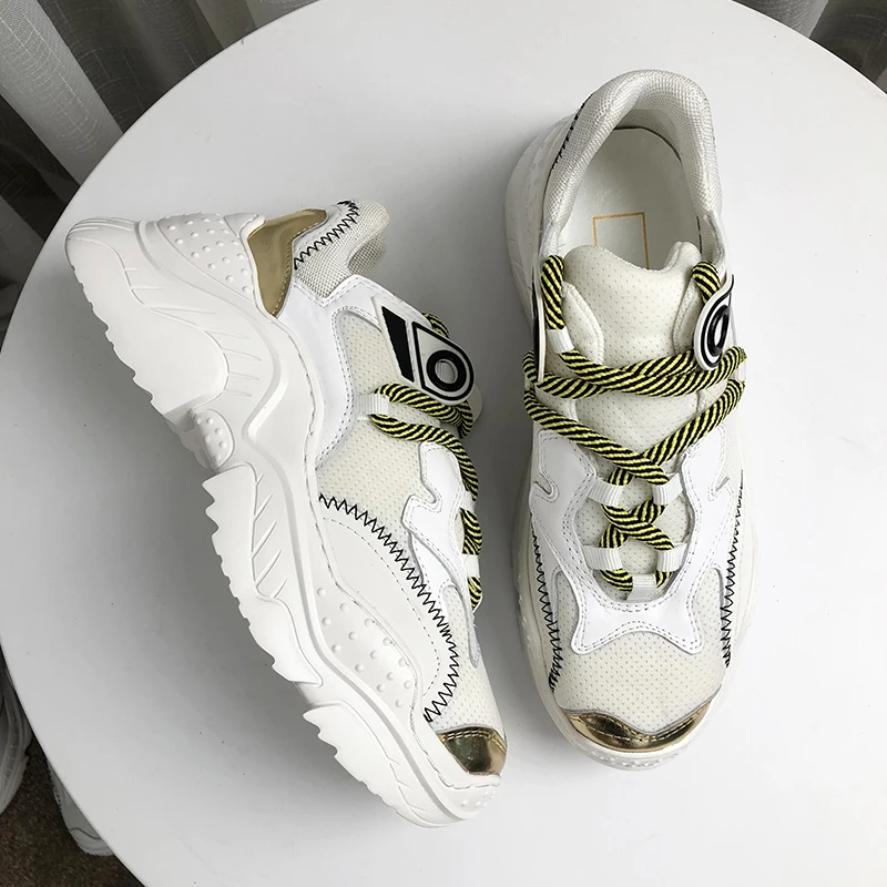 Женские массивные кроссовки на платформе удобная повседневная обувь толстой