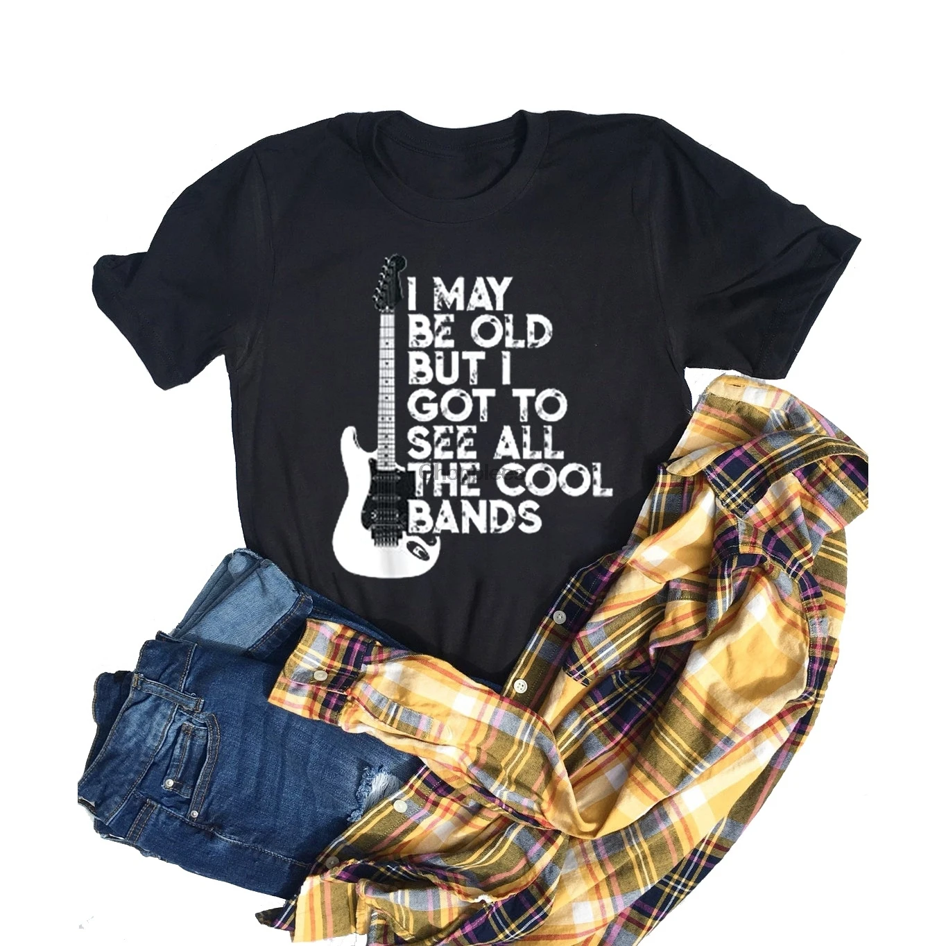 Мне может быть и старше но мне пришлось увидеть всю футболку с классными лентами |