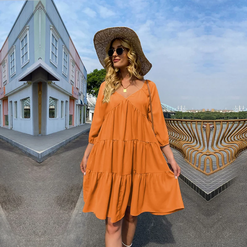 

Женское платье-пуловер с V-образным вырезом и полурукавом