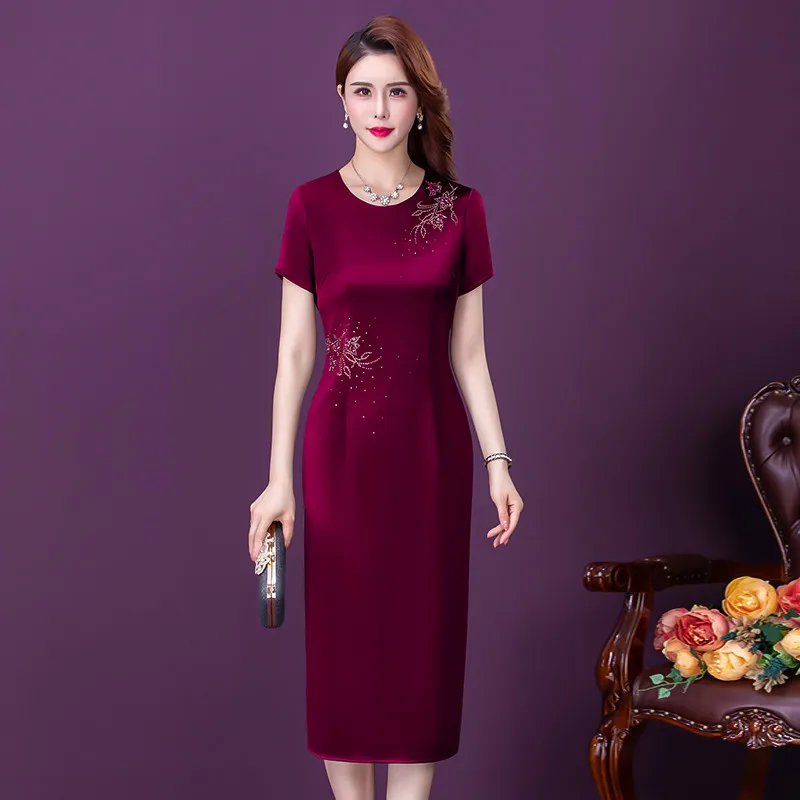 Платье женское шелковое на молнии с тонким принтом V-образным вырезом простое