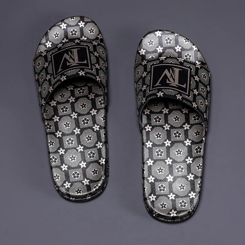 

2021 summer men's slippers high-quality fashion non-slip wear-resistant slippers indoor and outdoor beach comfortable slippers