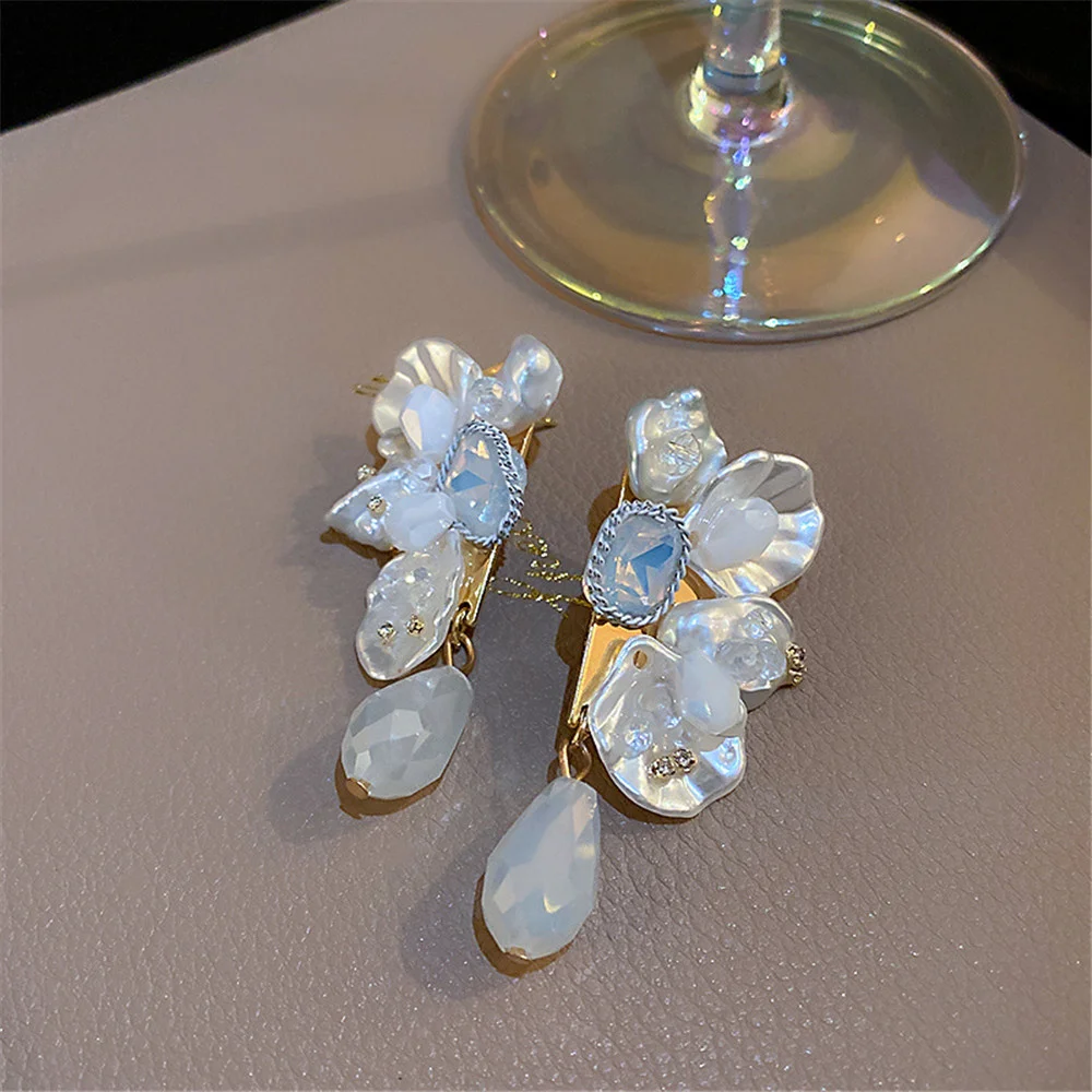 

French Crystal Pearl And Diamond Earrings For Girls Elegant Women Vintage Ins Niche Design Earrings Silver Jewelry Earring